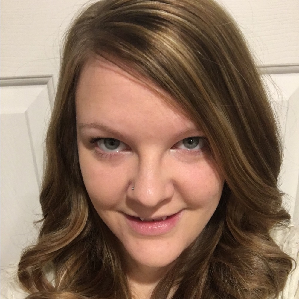 Meet your Posher, Kimberly